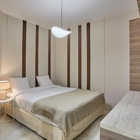 Apartment Center Of Paris By Studio Prestige Exterior photo